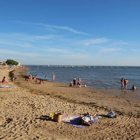 Grande A 100 M De La Plage * Andernos-les-Bains