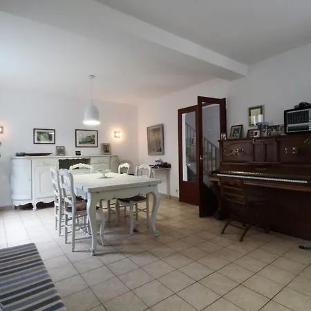 Grande A 100 M De La Plage Vakantiehuis *